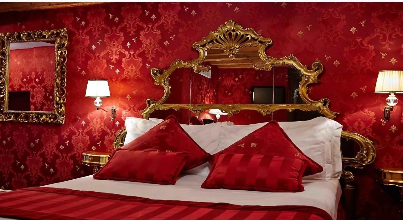 Palazzo Paruta & Wellness Suites Venice 4*,