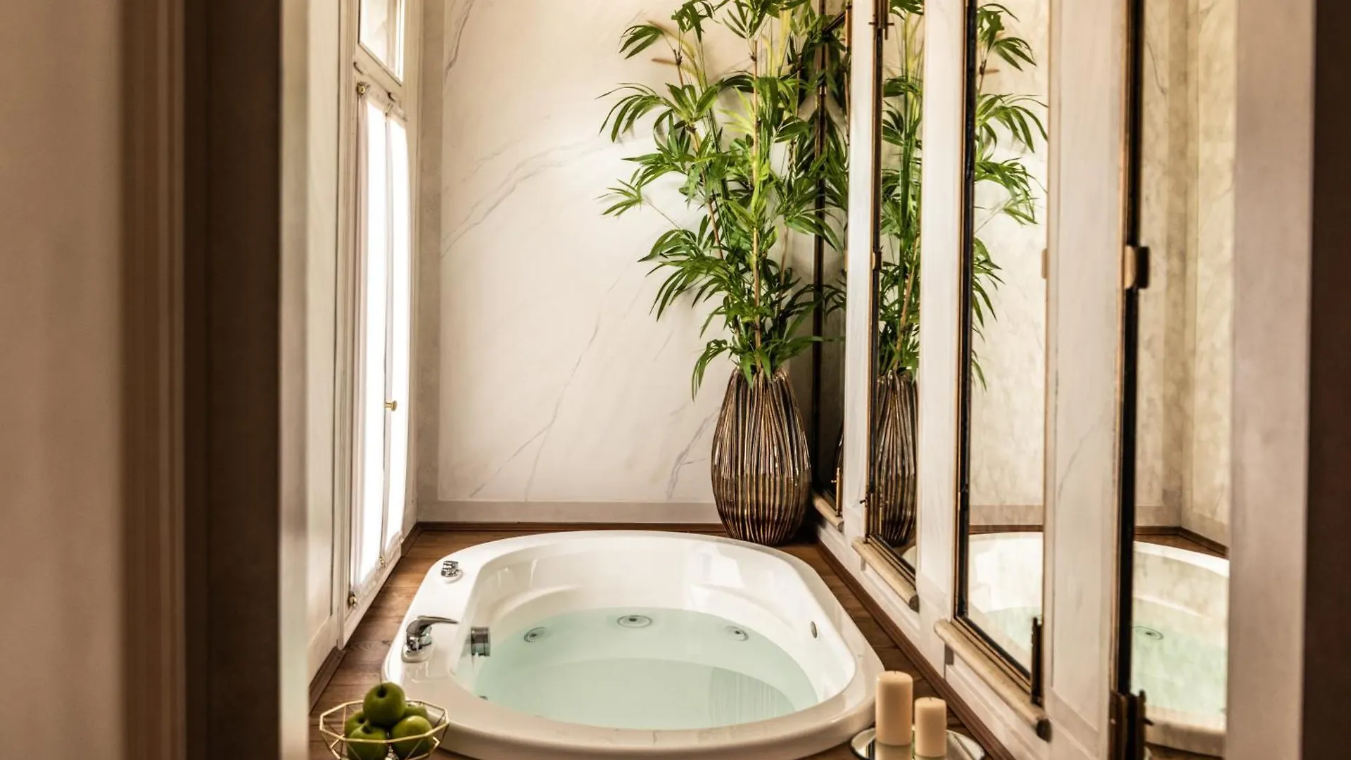 Palazzo Paruta & Wellness Suites Venice Hotel