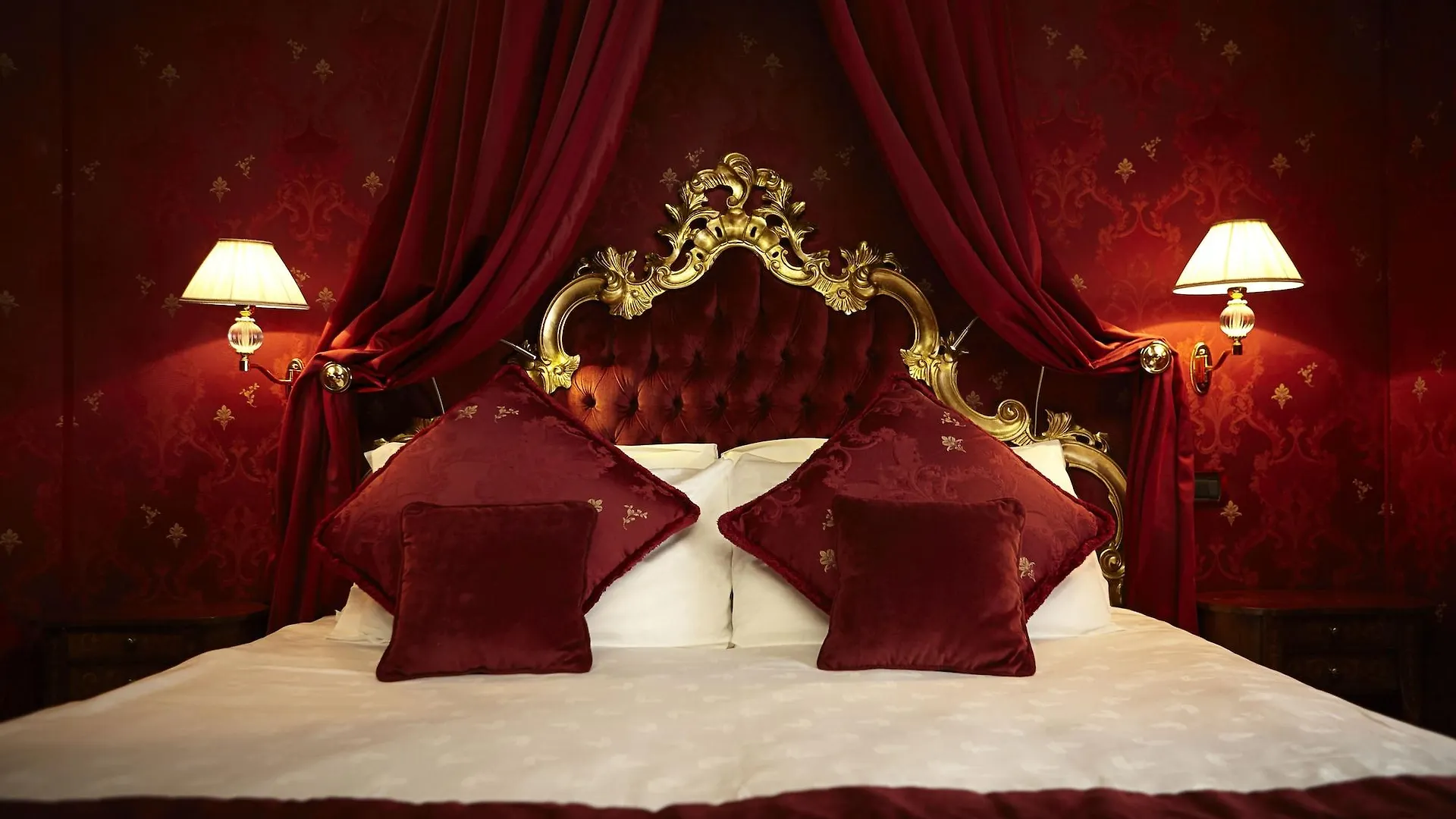 Palazzo Paruta & Wellness Suites Venice 4*,  Italy